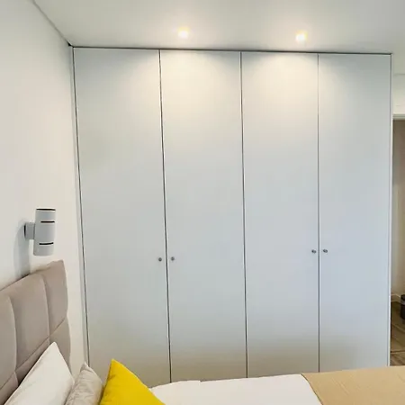 - Marques De Pombal Homestay Lisbon