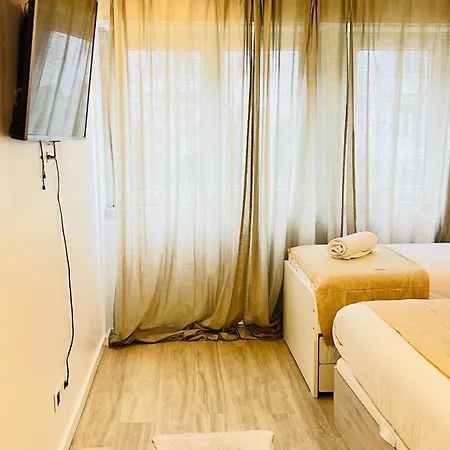 - Marques De Pombal Homestay