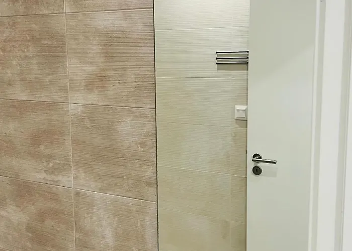 - Marques De Pombal * Lisboa