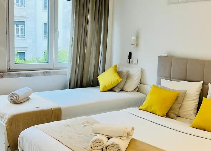 - Marques De Pombal Δωμάτια σε οικογενειακή κατοικία Lisboa